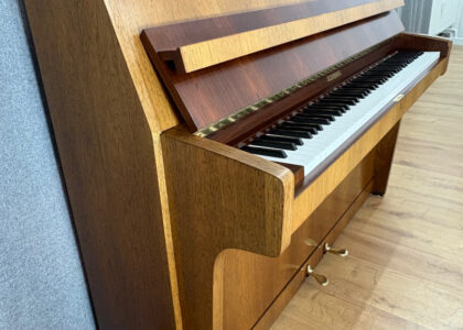Schimmel Klavier Modell 110 – Palisander 1